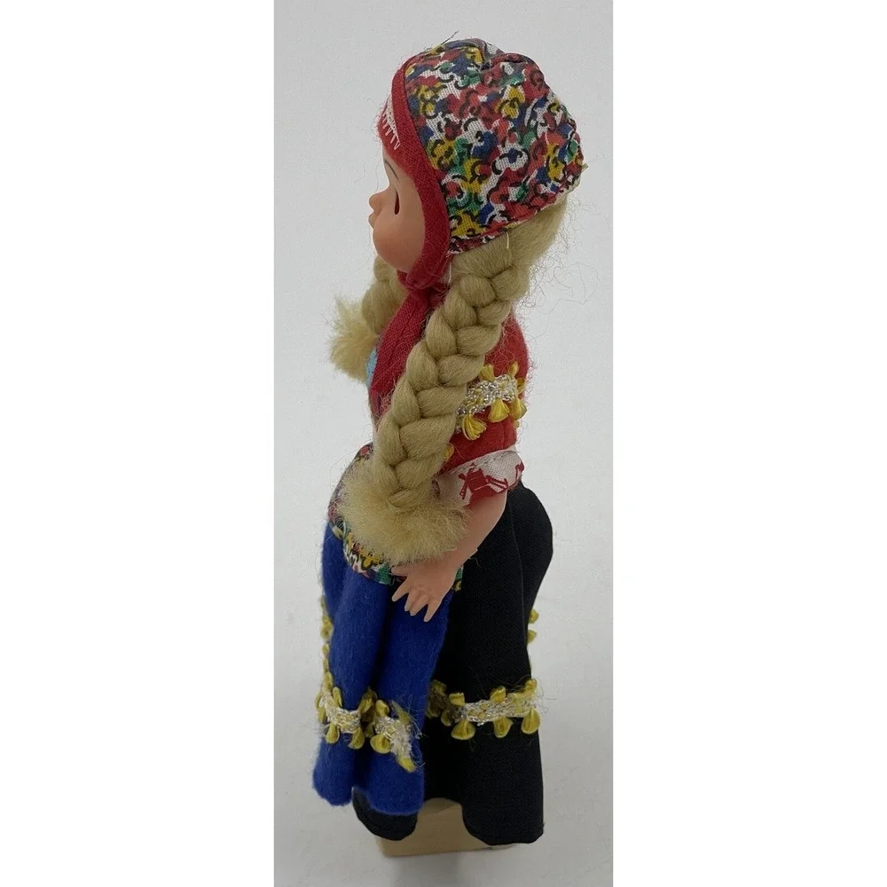 Dutch Holland Denmark‎ Girl Doll w/ Opening & Closing Eyes w/ Wooden Shoes